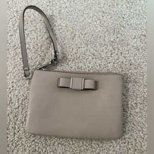 COACH Darcy Bow Crossgrain Leather Small Wristlet Wallet Silver Tone